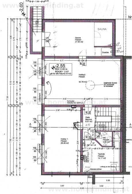 Grundriss des Kellergeschosses mit Hobbyräumen, Sauna, WC und Technikbereich, inklusive Abmessungen.