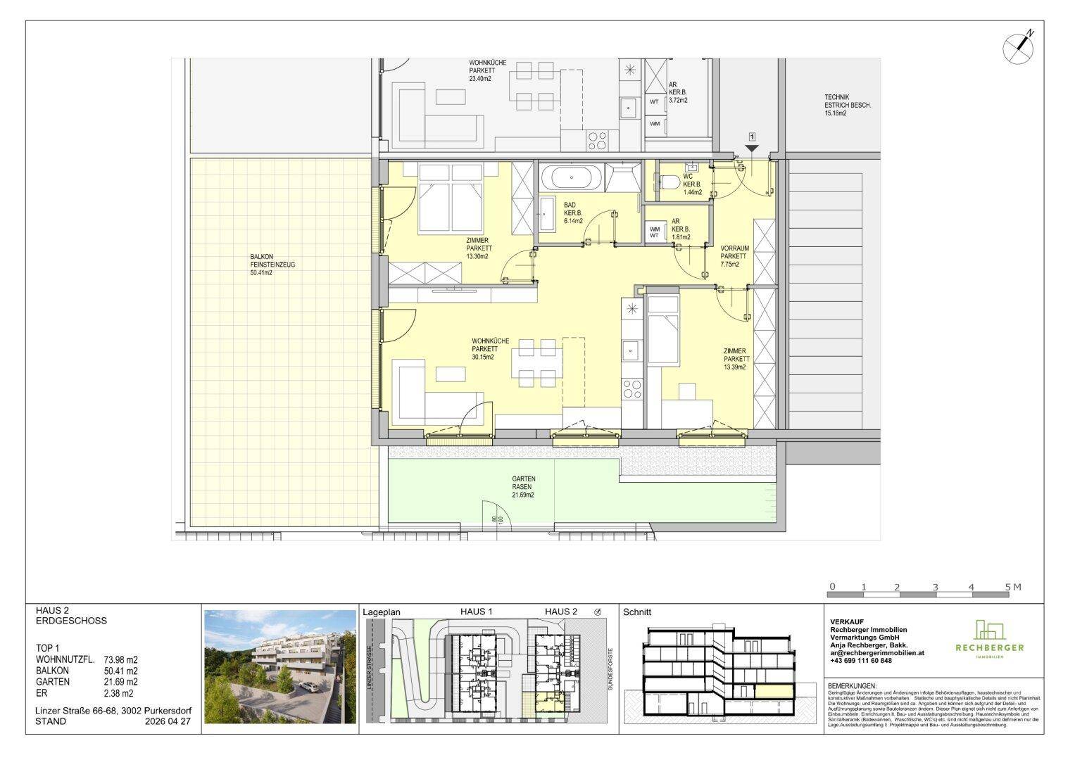 Grundriss des Erdgeschosses von Haus 2 mit Wohnbereich, Schlafzimmern, Balkon und Garten.