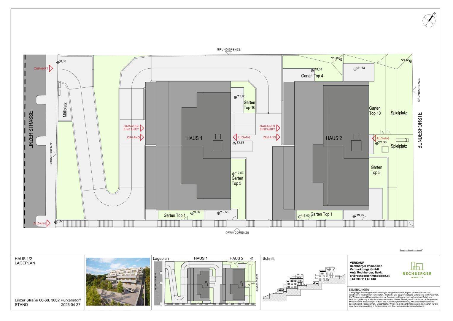 Lageplan der Wohnanlage mit zwei Gebäuden, Gärten und Zufahrten.