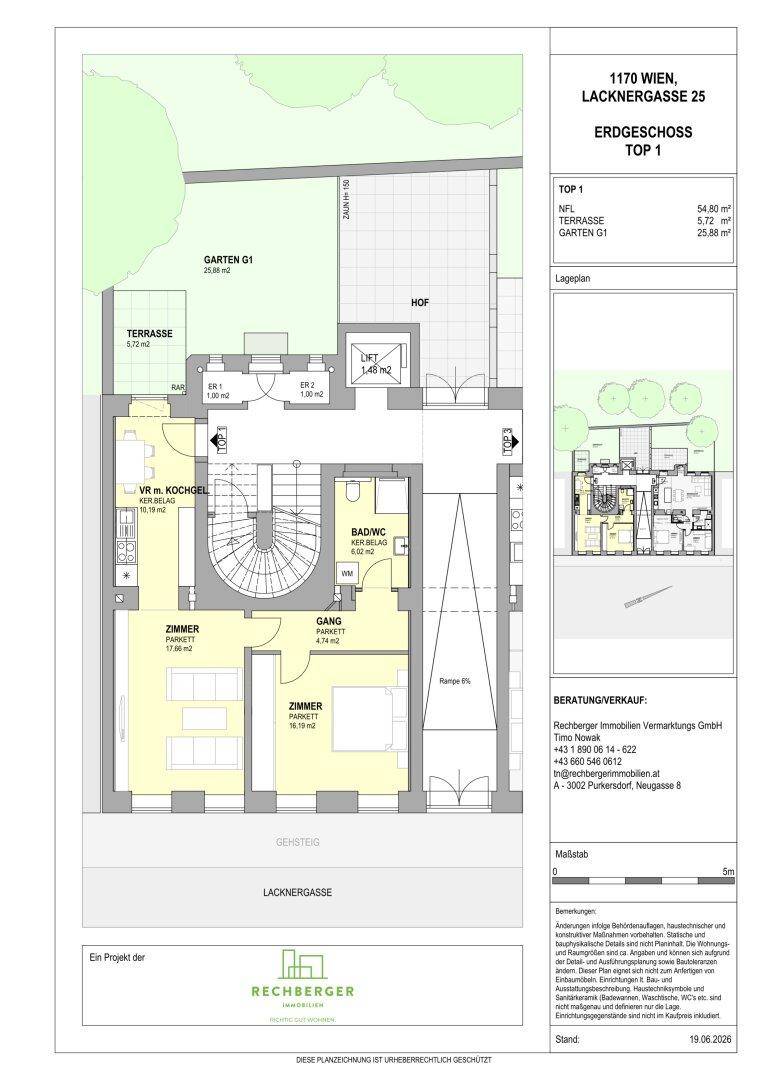 Grundriss des Erdgeschosses mit Garten, Terrasse, Aufzug und mehreren Zimmern.
