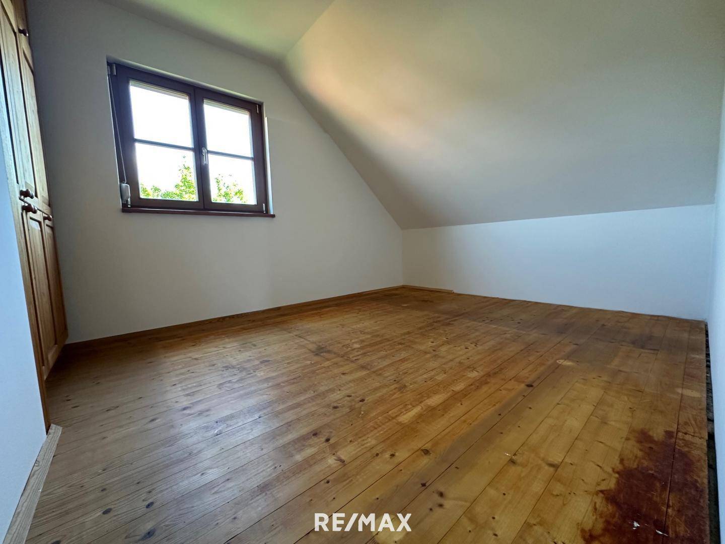 10 Zimmer 3 OG
