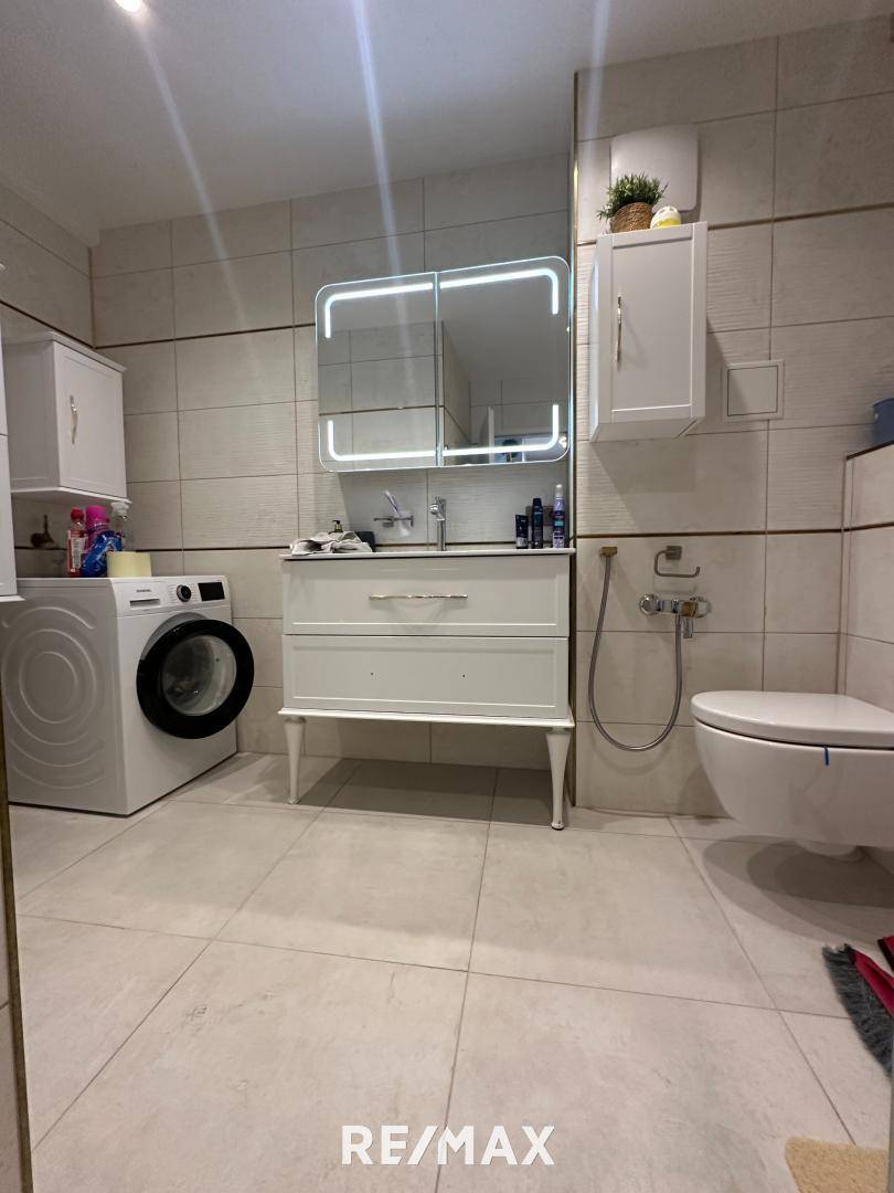 4 Badezimmer