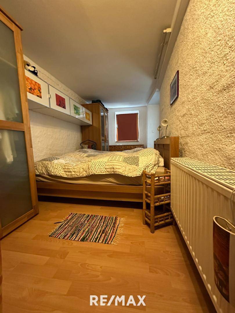 6 Zimmer 1