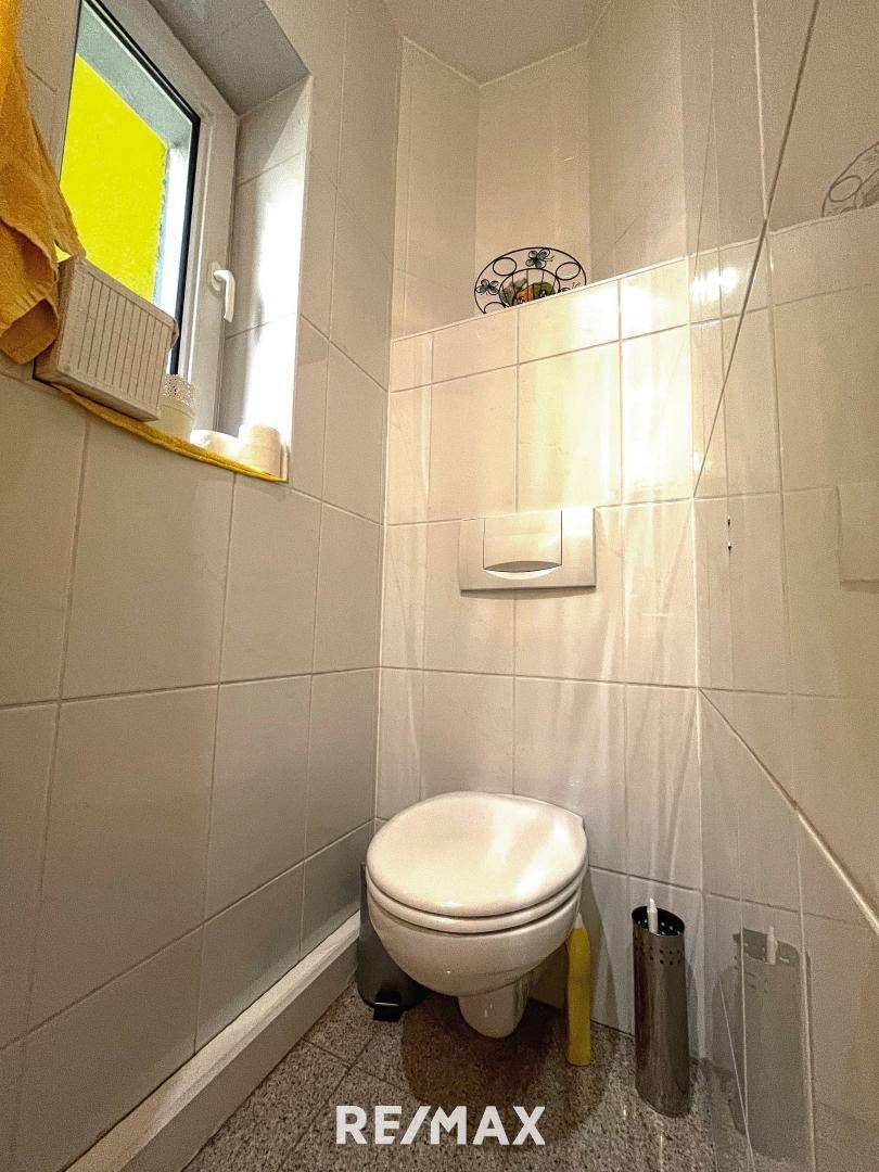 Toiletten mit Fenster