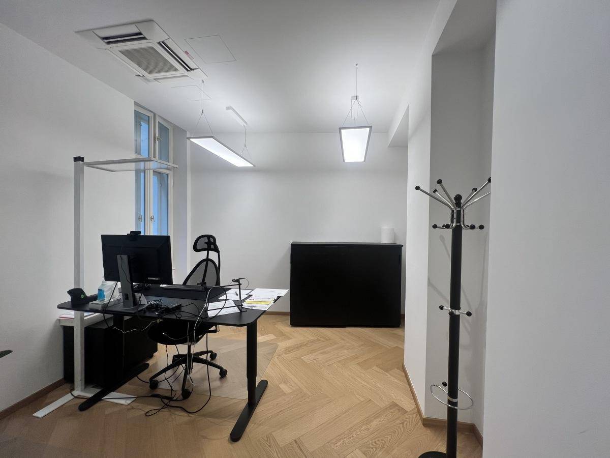 Büro 2