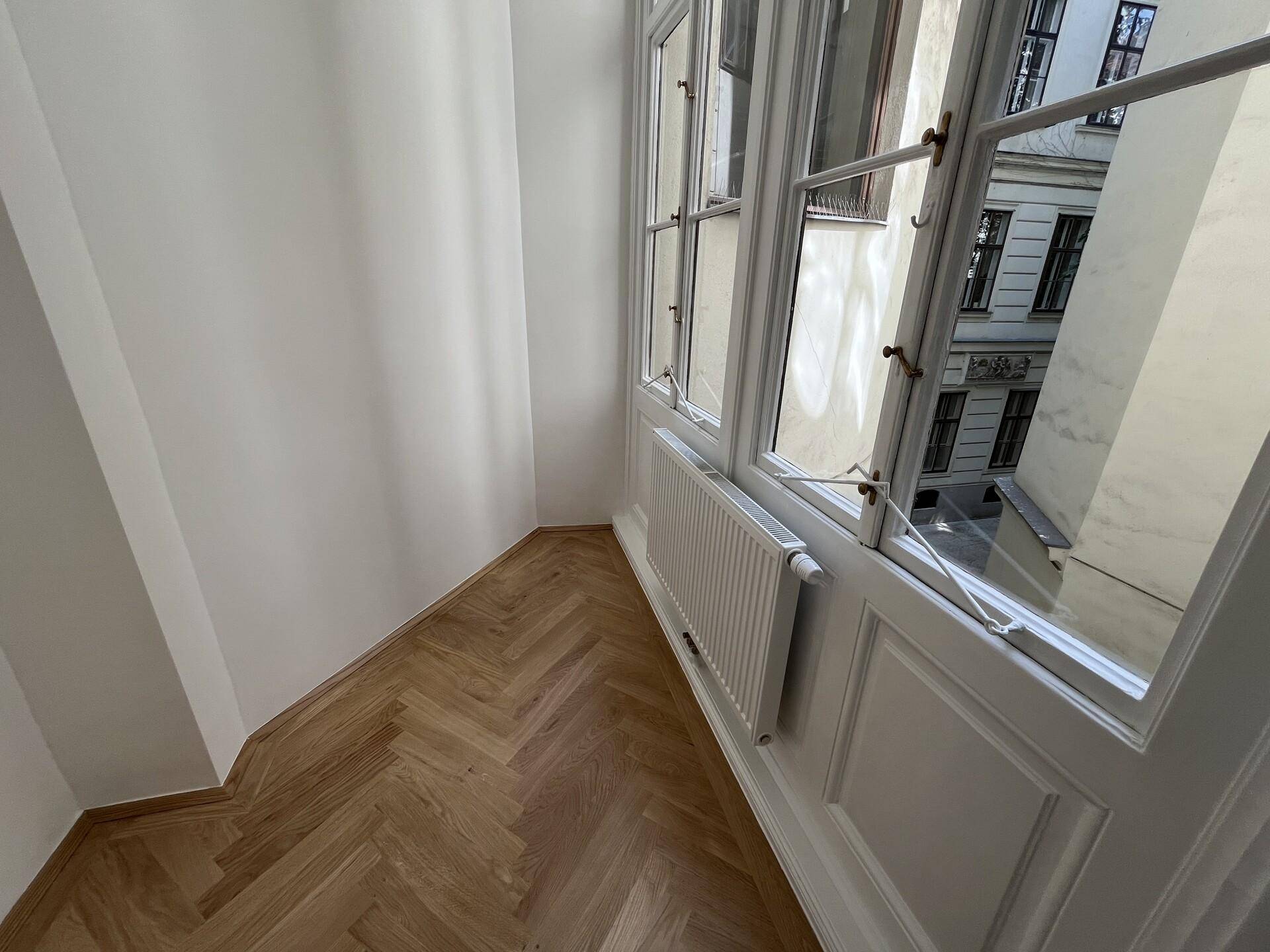 Loggia Hofseite