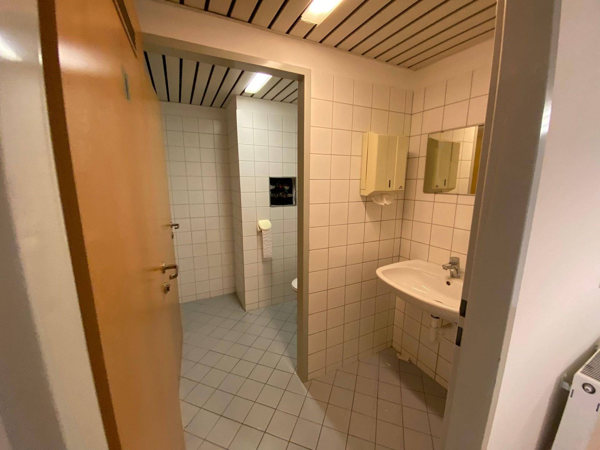 Büro B02