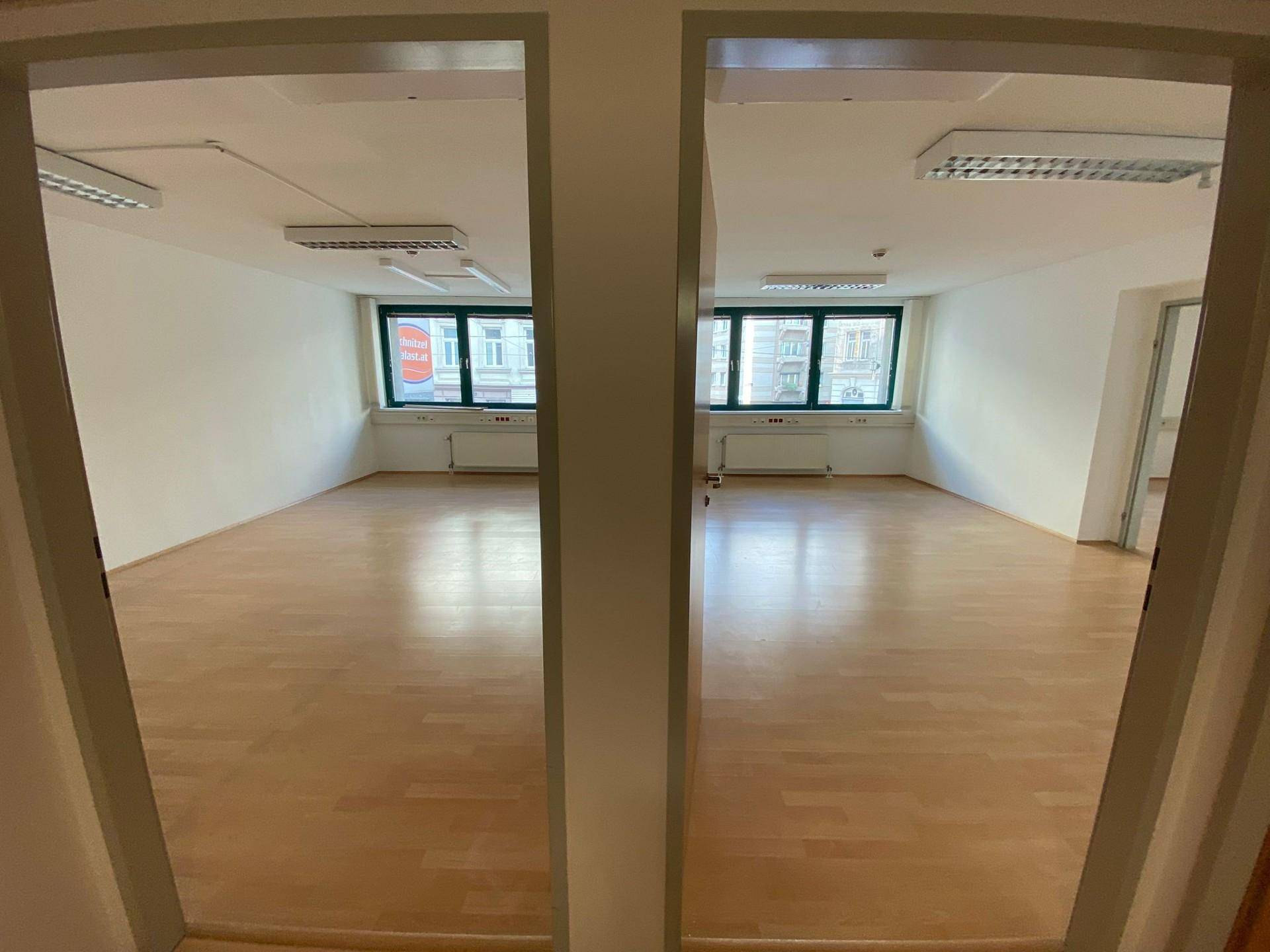 Büro B02