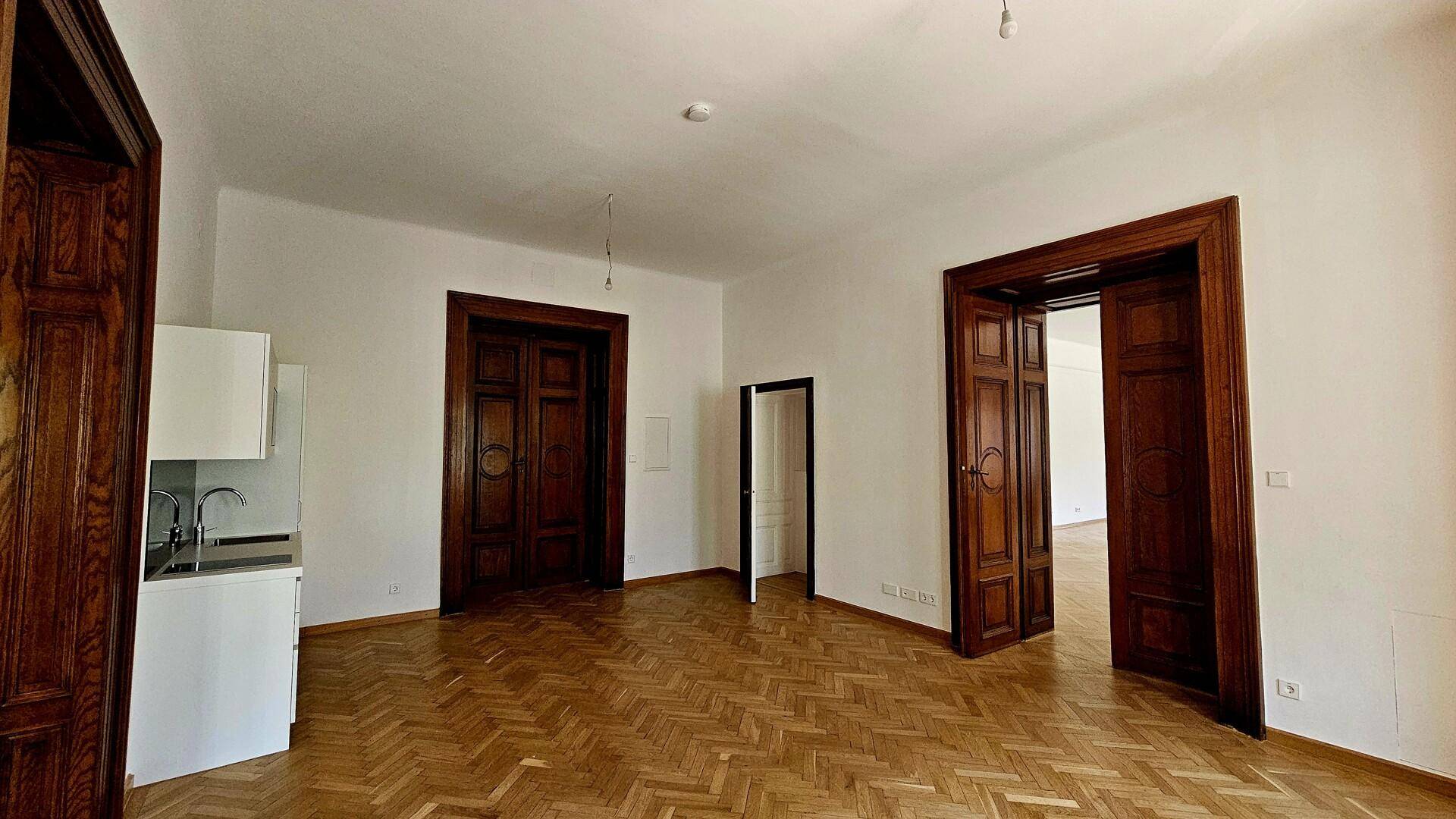 Büro (8)