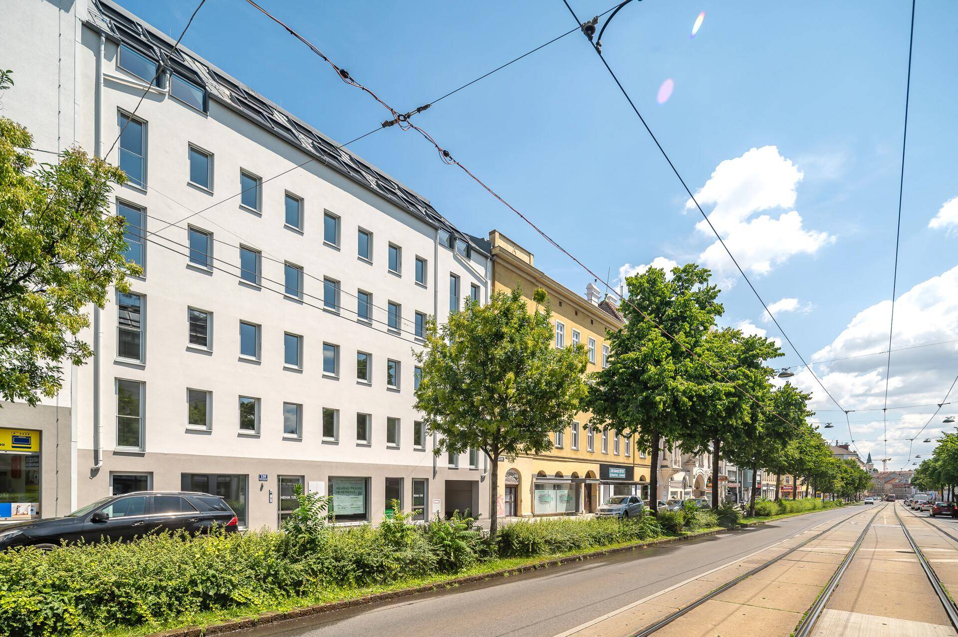 Straßenseitig