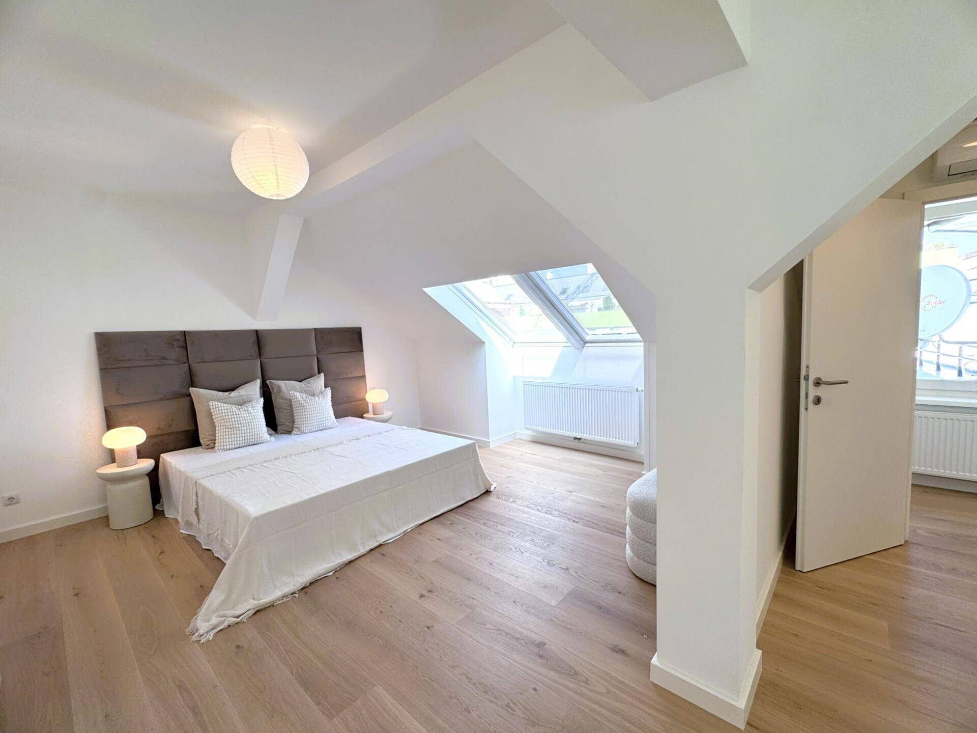 Schlafzimmer 2