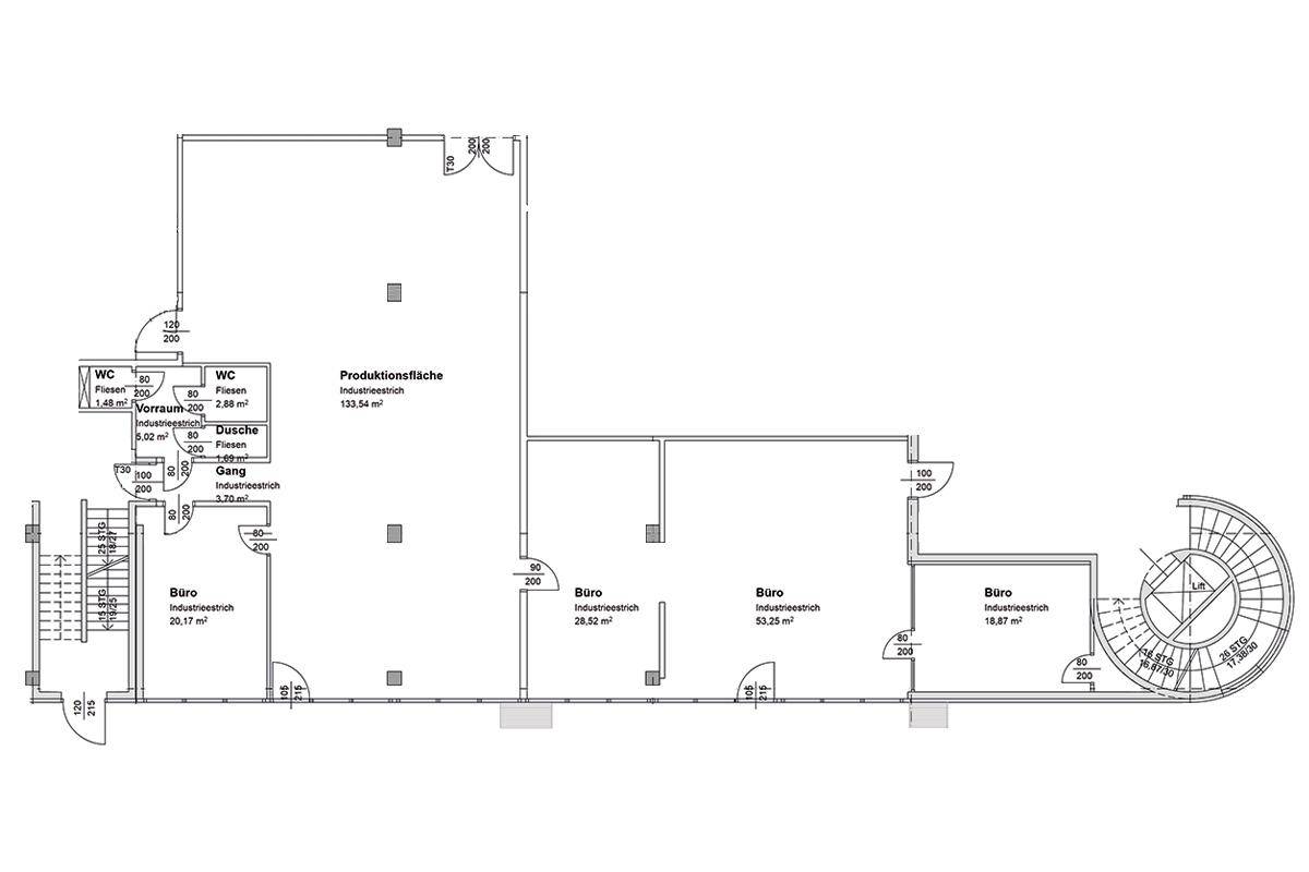 Detaillierter Grundriss mit Produktionsfläche, Büros und Sanitäranlagen auf einer Etage.