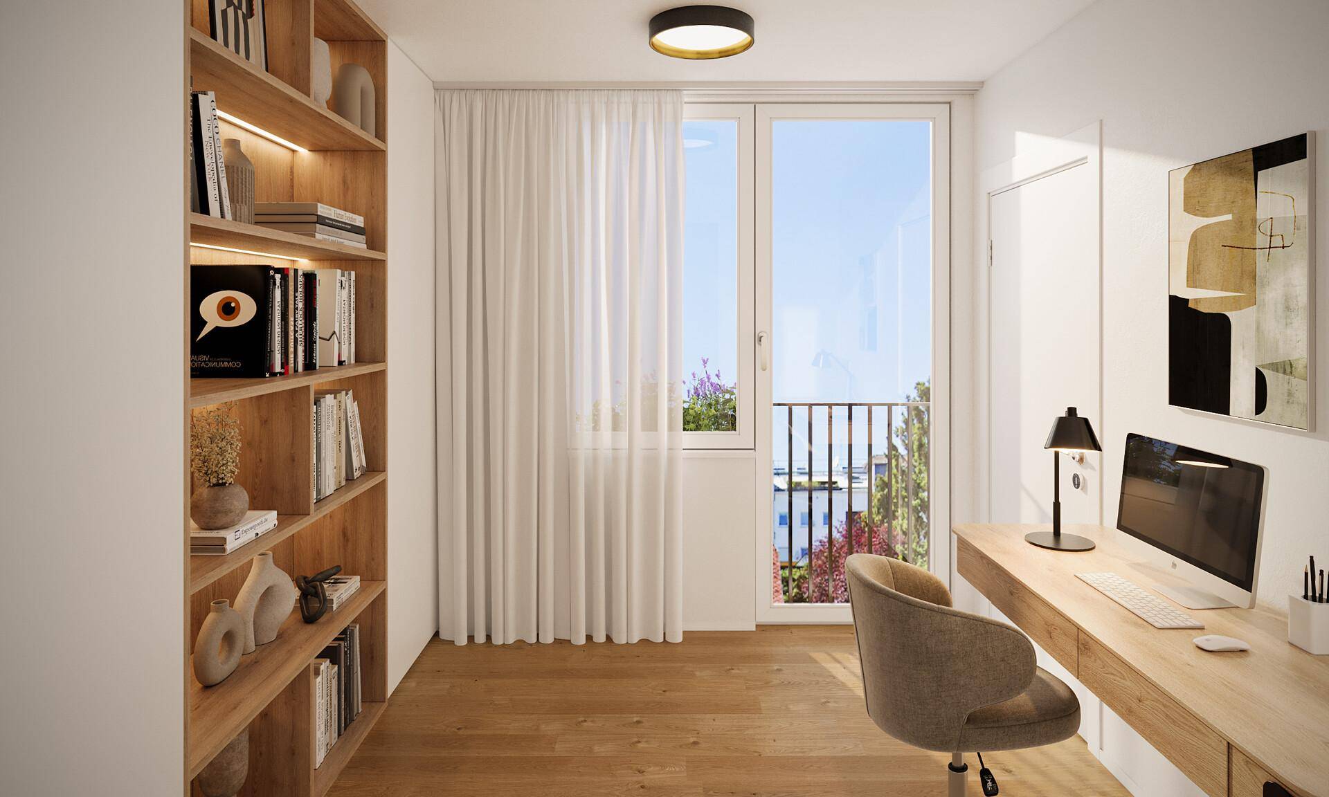 Helles Arbeitszimmer mit Holzboden, Bücherregal und Zugang zu einem französischen Balkon.