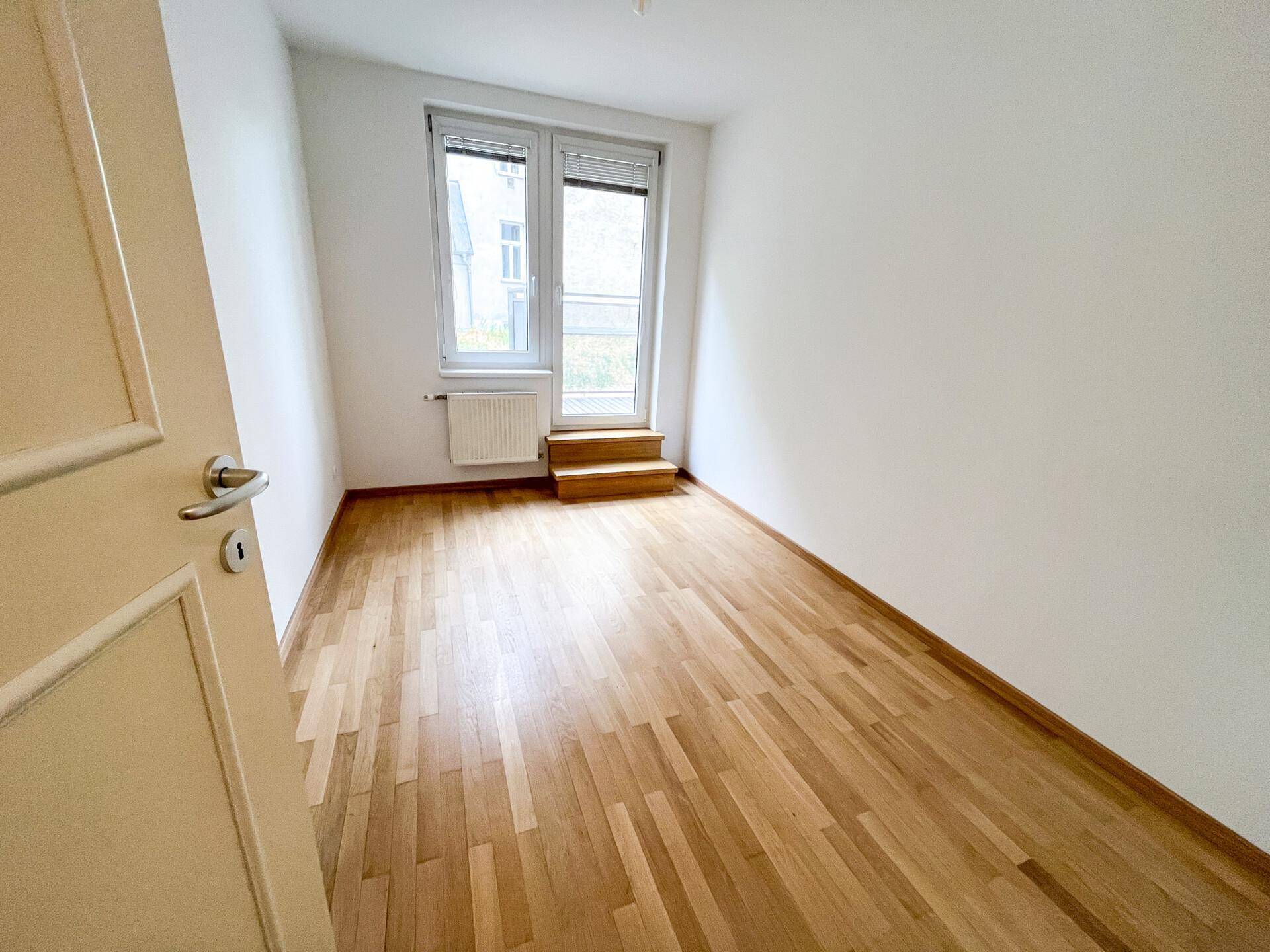 Hofseitige 3-Zimmer-Wohnung mit Balkon zu mieten in 1050 Wien - Ansicht 4