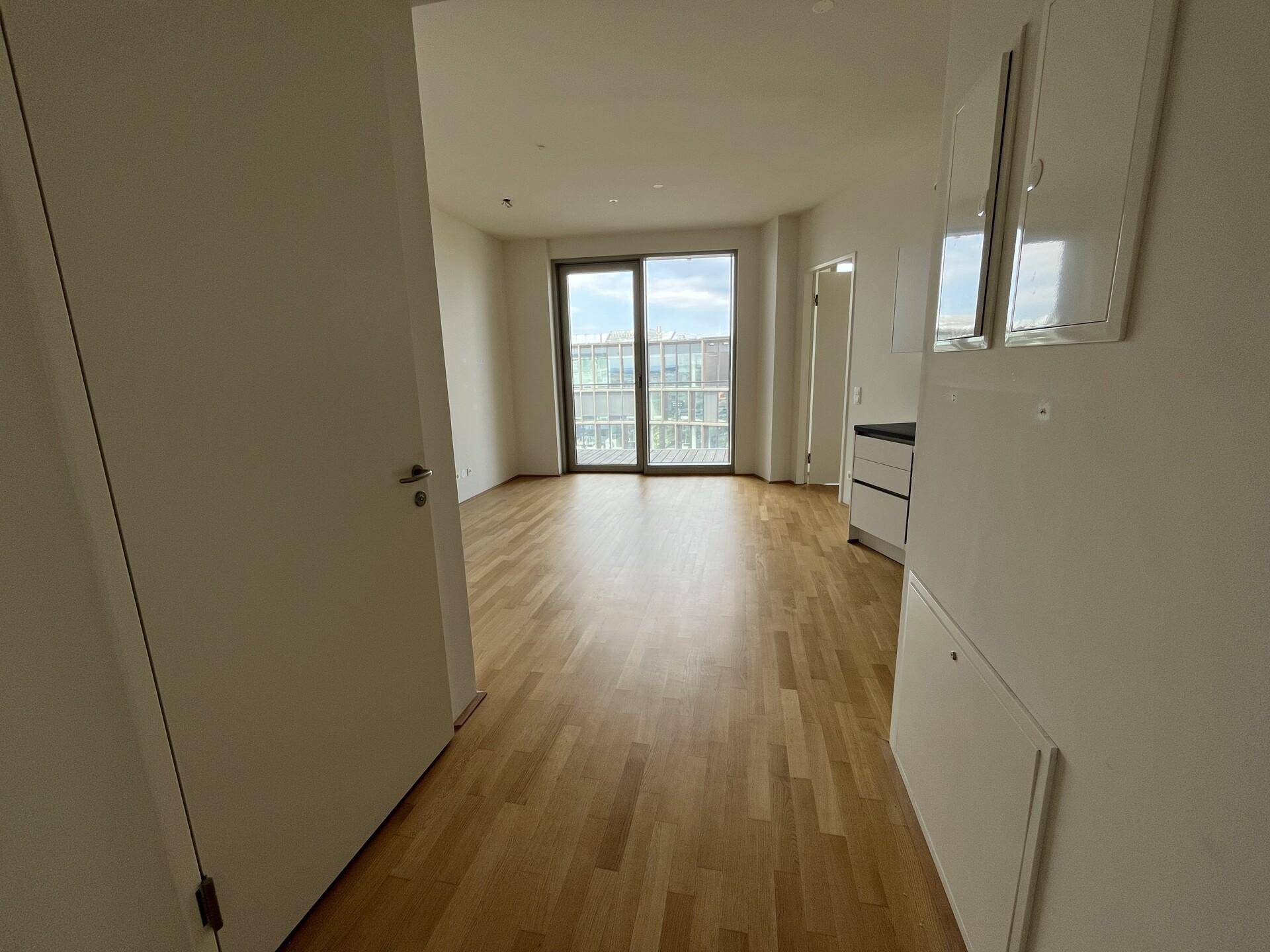 Wohnen im BelView: 2-Zimmer-Wohung im DG - 18. OG - mit großer Freifläche - zu mieten in 1100 Wien – další