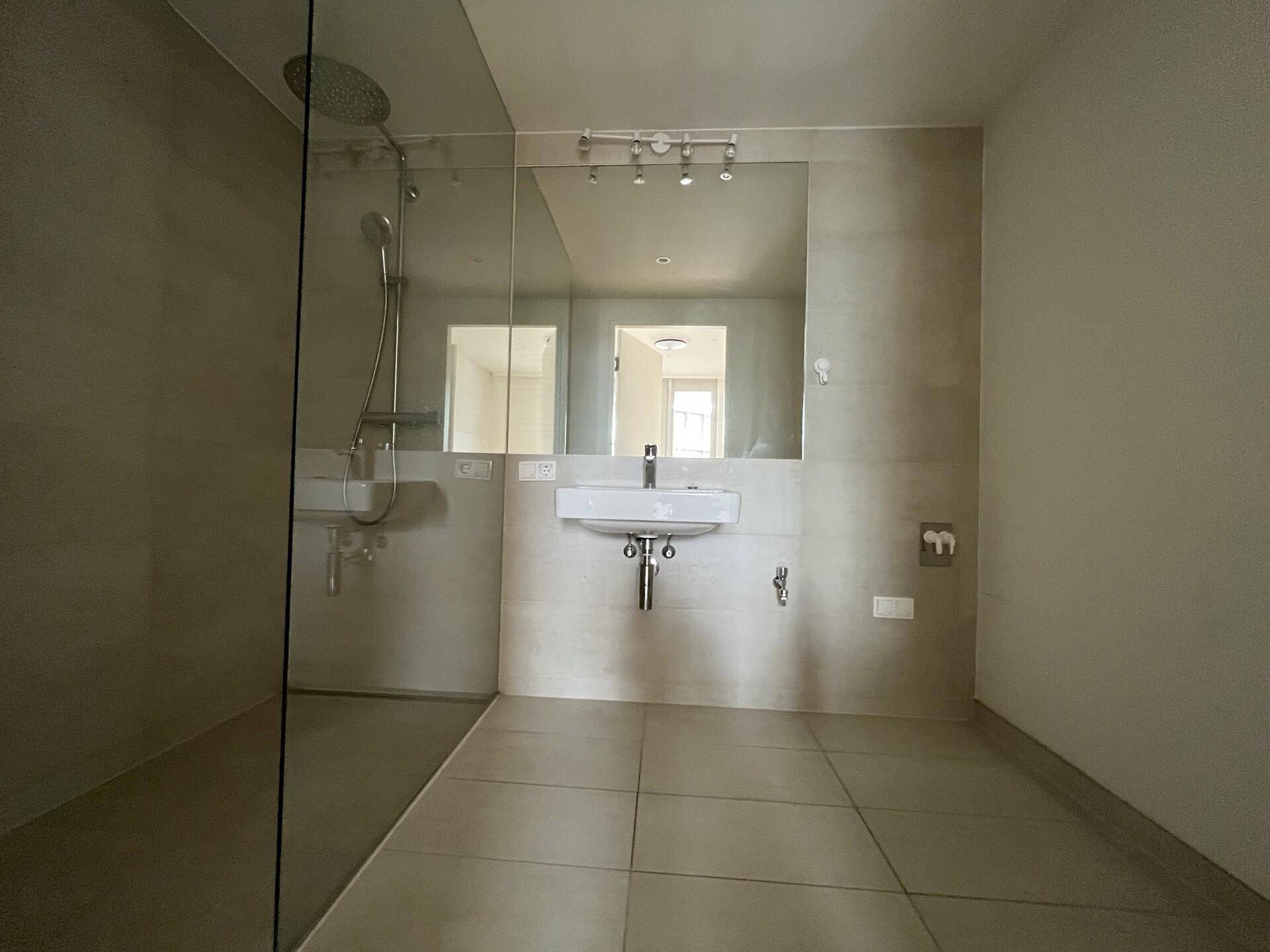 BelView Apartments: Westseitige 2-Zimmer-Wohung mit Freifläche im 16. Stock - zu mieten in 1100 Wien – pohled 6