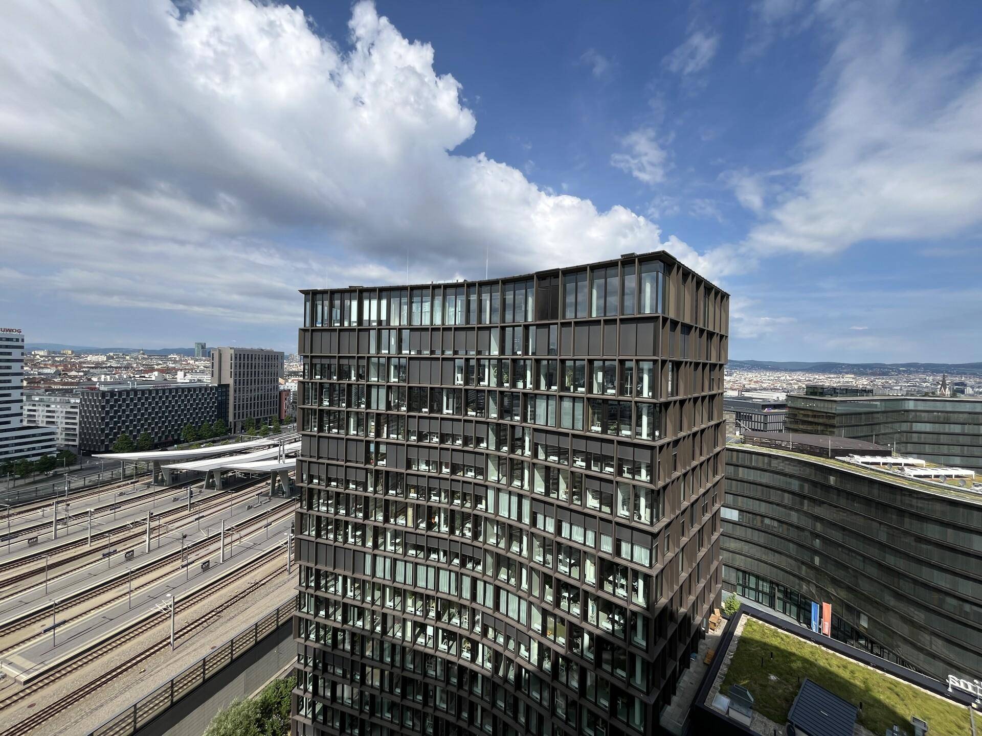 BelView Apartments: Westseitige 2-Zimmer-Wohung mit Freifläche im 16. Stock - zu mieten in 1100 Wien – pohled 2