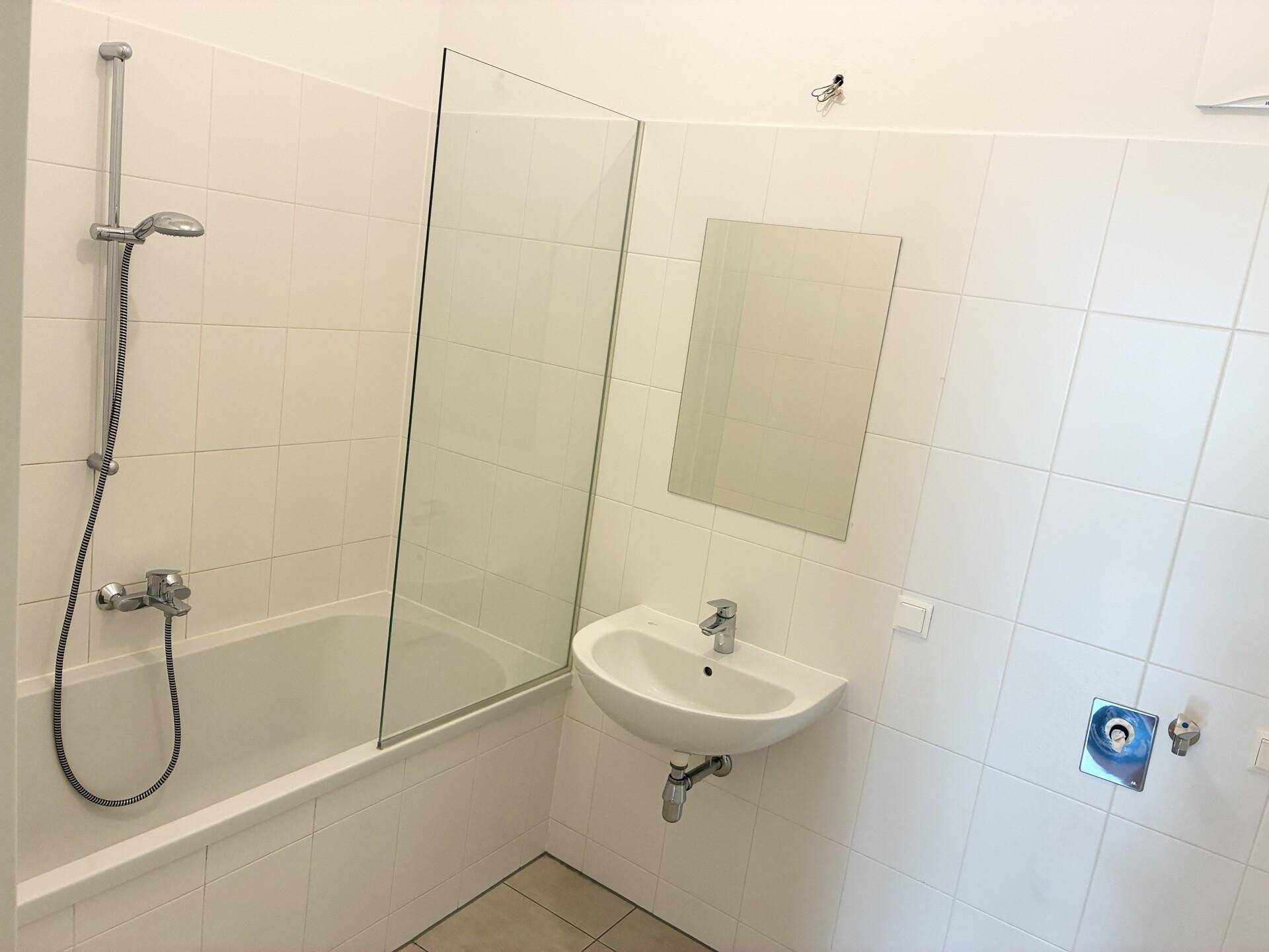 Moderne 2-Zimmer-Wohnung mit Balkon zu mieten - Ansicht 4