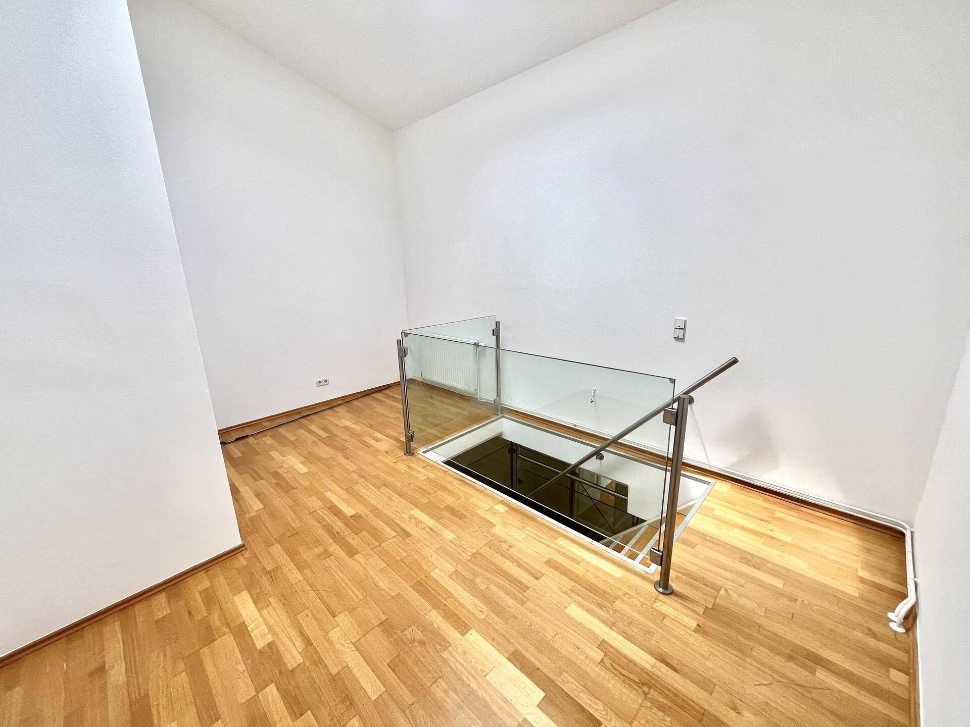 133 m² LOFT-Wohnung in schönem Altbau mit neuer Küche in 1170 Wien zu mieten! - Mehr