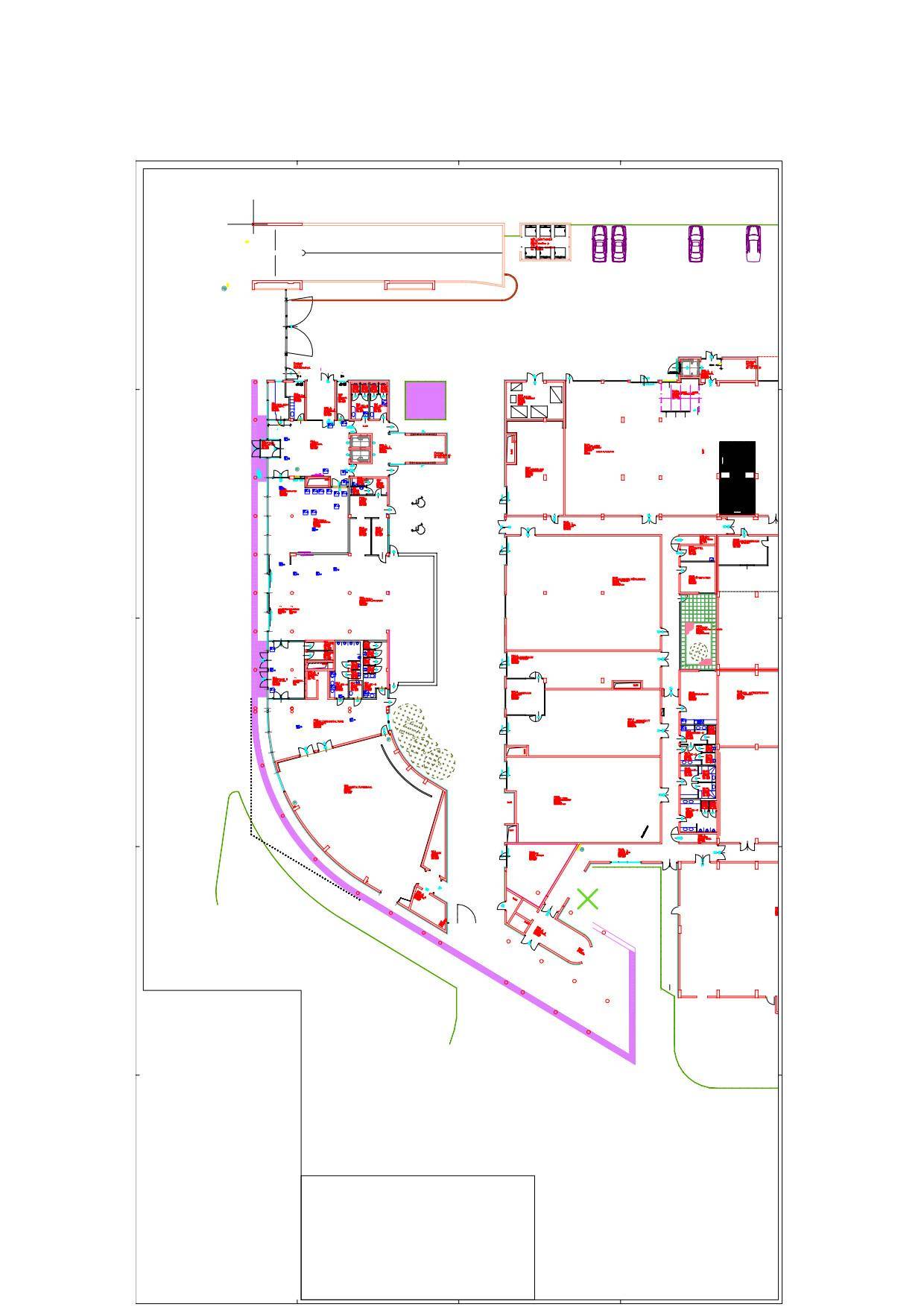 Detaillierter Grundrissplan des Gebäudes mit verschiedenen Räumen und Layouts, übersichtlich dargestellt.
