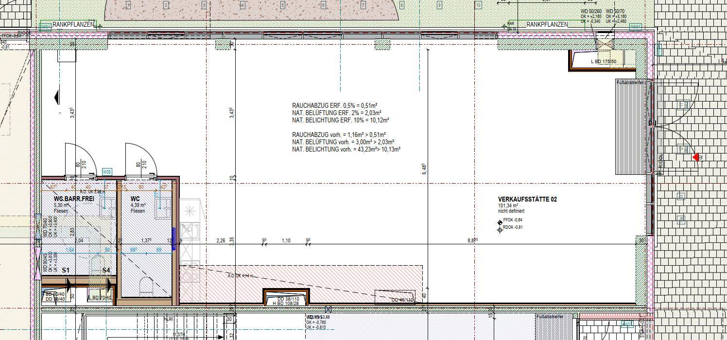 Grundriss einer Verkaufsstätte mit Sanitäranlagen und technischen Details, inklusive Maßen und Beschriftungen.