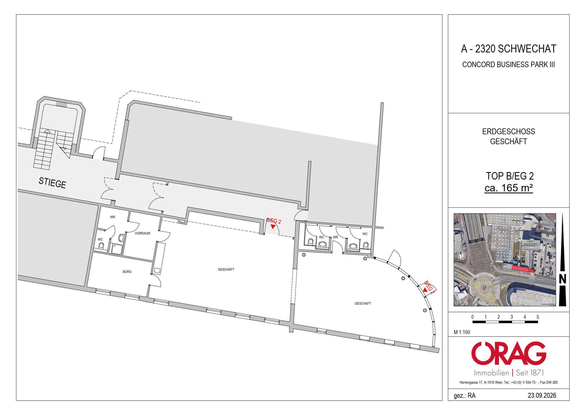 Grundriss des Erdgeschosses mit einer Fläche von ca. 165 m² und mehreren Geschäftsräumen sowie Toiletten.