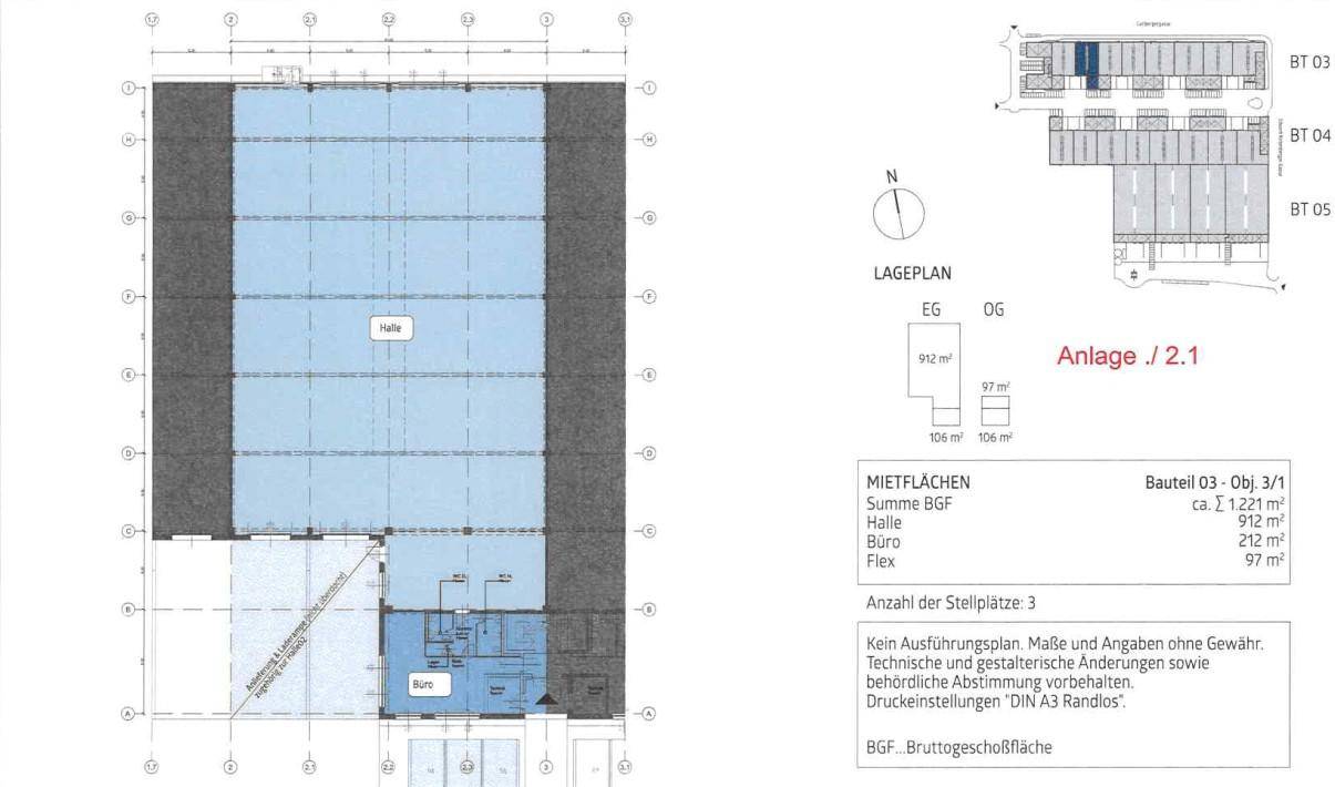 Detaillierter Grundrissplan mit einer großen, blau markierten Halle und angrenzenden Büro- und Passagenbereichen.