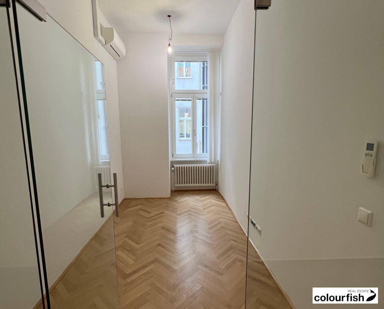 Attraktive Bürofläche mit Balkon nahe Burggarten - Widok 5