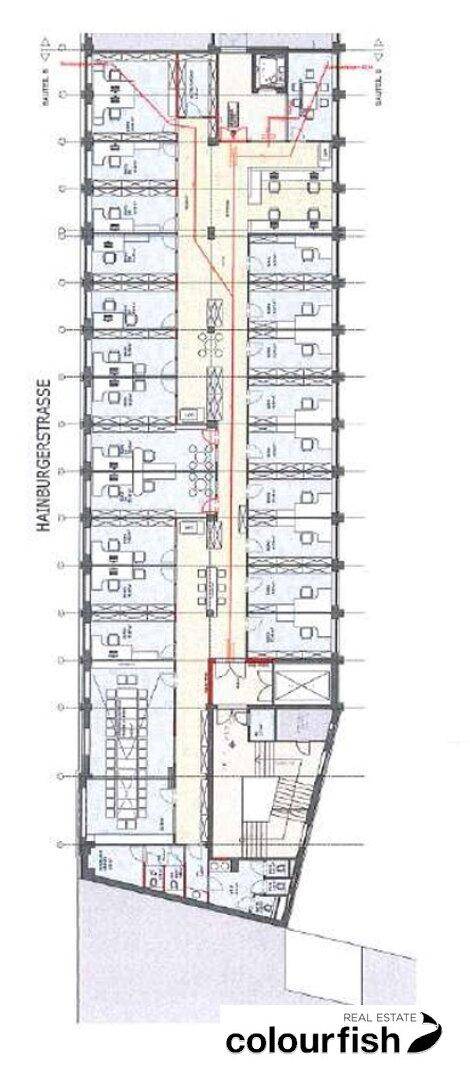 Detaillierter Grundriss eines Bürogebäudes mit vielen einzelnen Räumen und einem langen zentralen Korridor.