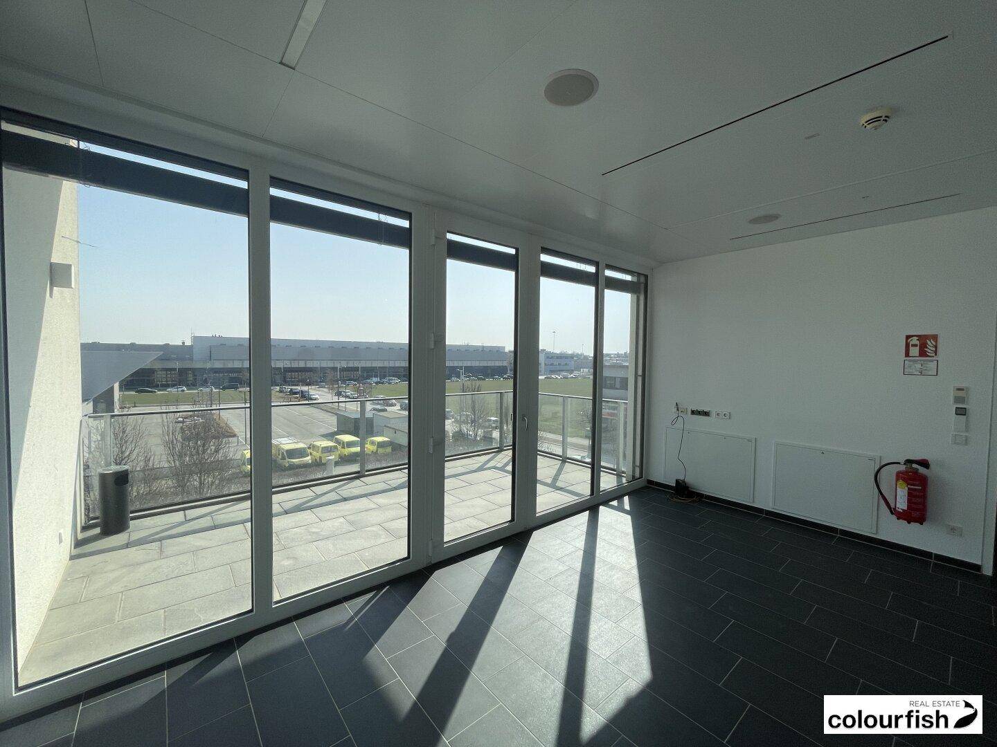 Modernes Terrassenbüro in der Seestadt - Ansicht 2