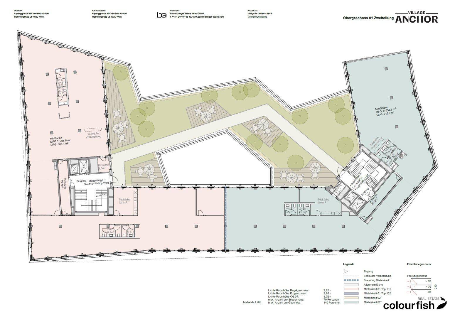Grundriss des ersten Obergeschosses, aufgeteilt in zwei Hauptmietbereiche mit zentralem Innenhof.