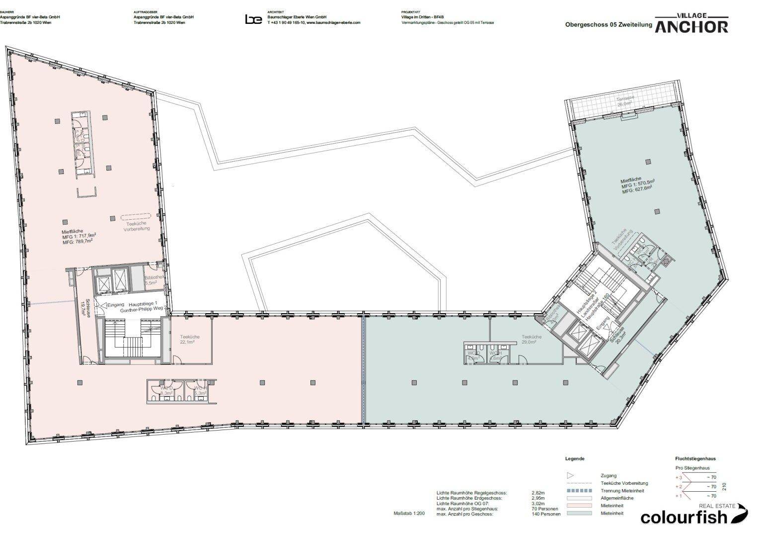 Grundriss des fünften Obergeschosses, aufgeteilt in zwei große Mietbereiche mit Terrassenzugang.
