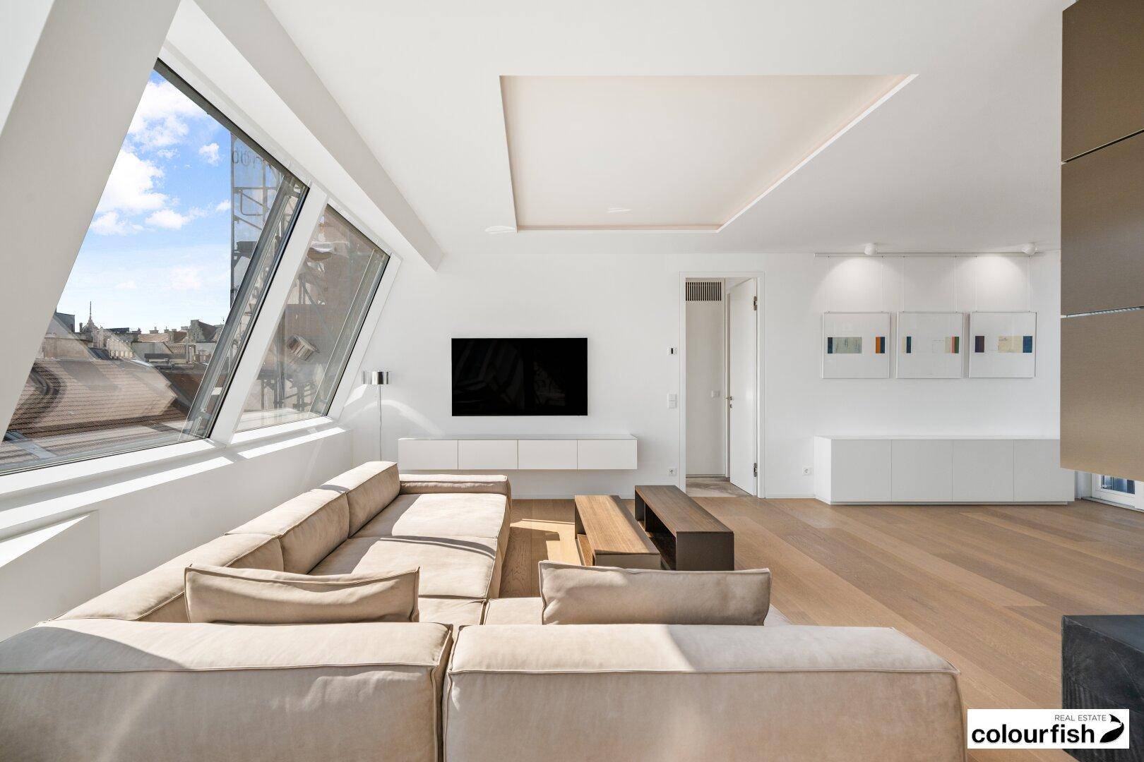 Traumhafte Dachgeschoßwohnung mit großzügiger Dachterrasse in perfekter Lage steht zum Verkauf - inklusive 2 Garagenstellplätzen und Möblierung - Ansicht 3