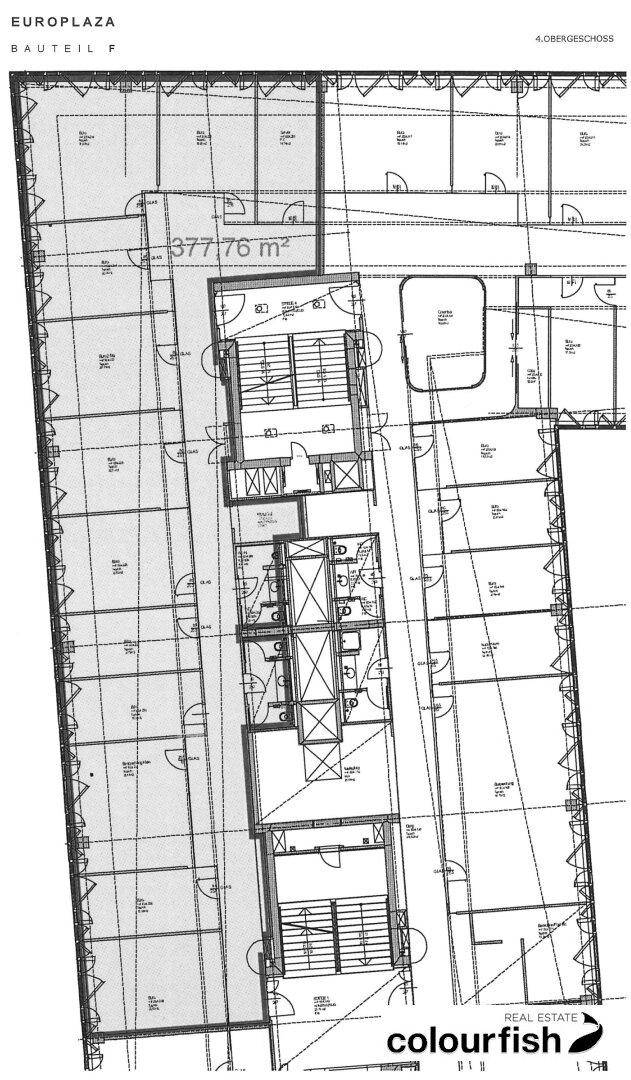 Grundriss des vierten Obergeschosses mit Büroräumen und Sanitäranlagen.