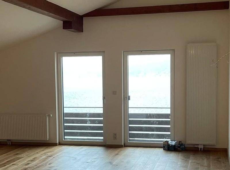 Doppelfluegel_Tuer_zu_Balkon