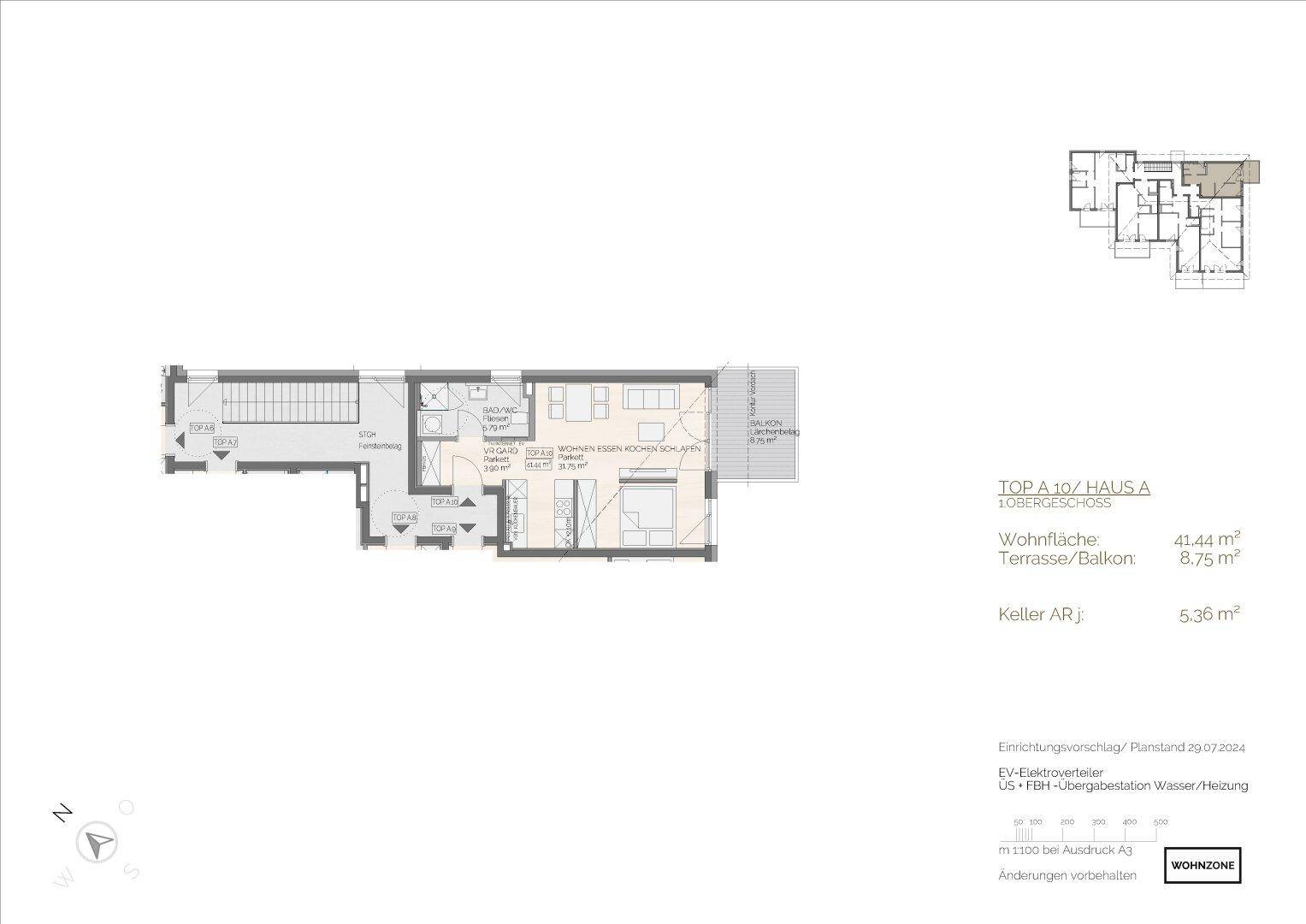 Detaillierter Grundriss einer Obergeschosswohnung mit offenem Wohnbereich und Balkonzugang.