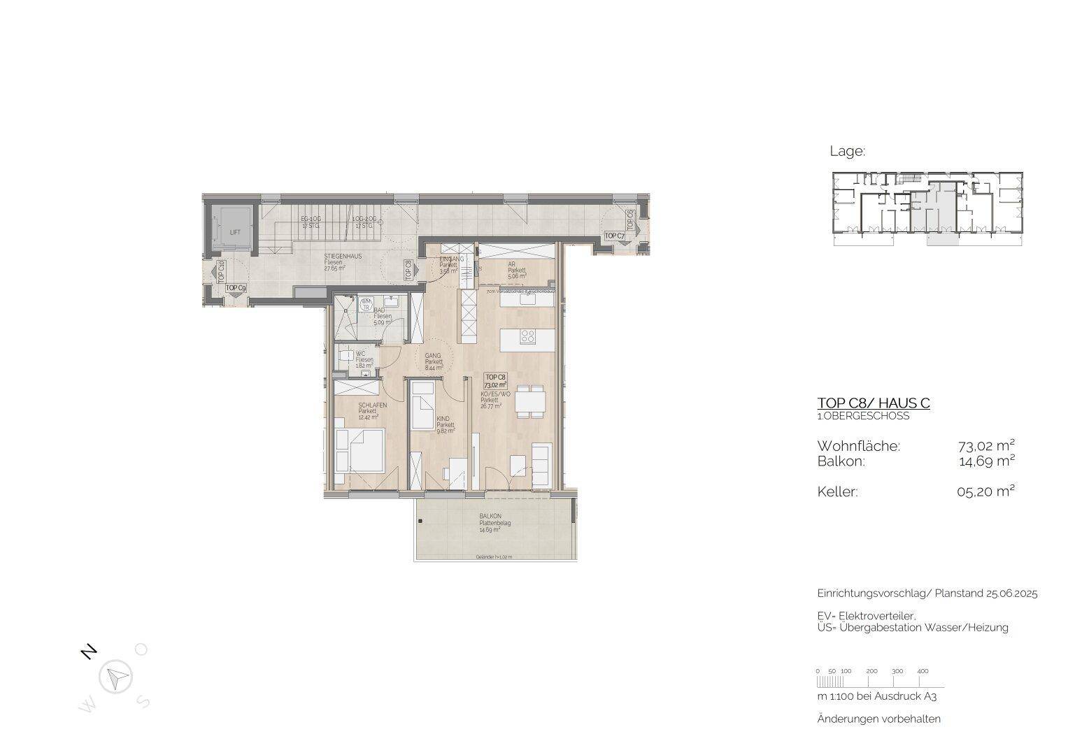 Detaillierter Grundriss einer modernen Wohnung mit offenem Wohn-Essbereich, zwei Schlafzimmern und Balkon.