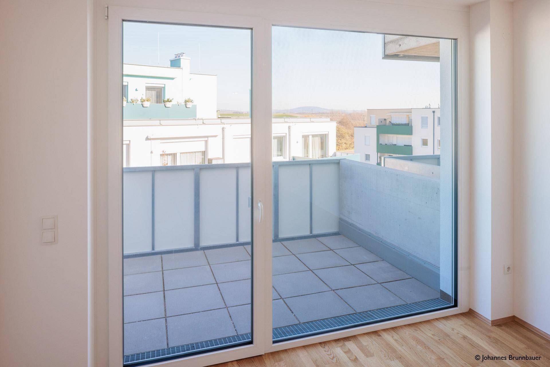 8m² Balkon und 3 Zimmer auf ca. 80m² Wohnfläche - Ansicht 2