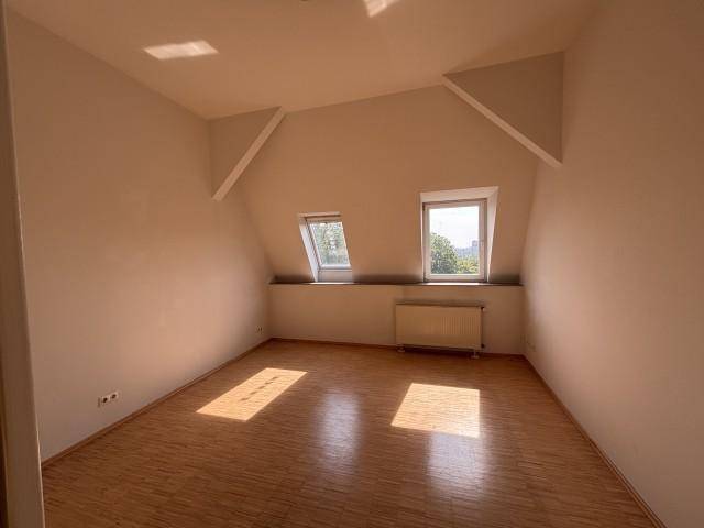 Schlagfzimmer Top 7B