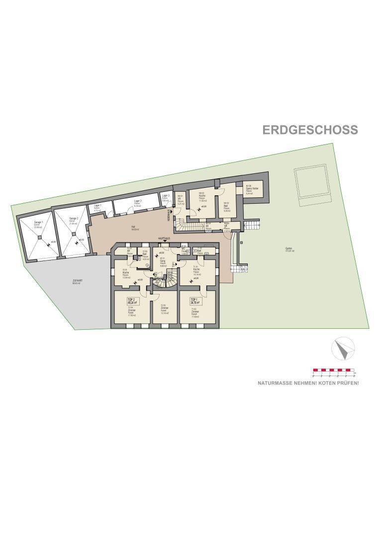 Übersichtlicher Grundriss des Erdgeschosses mit detaillierter Raumaufteilung und Außenbereichen.
