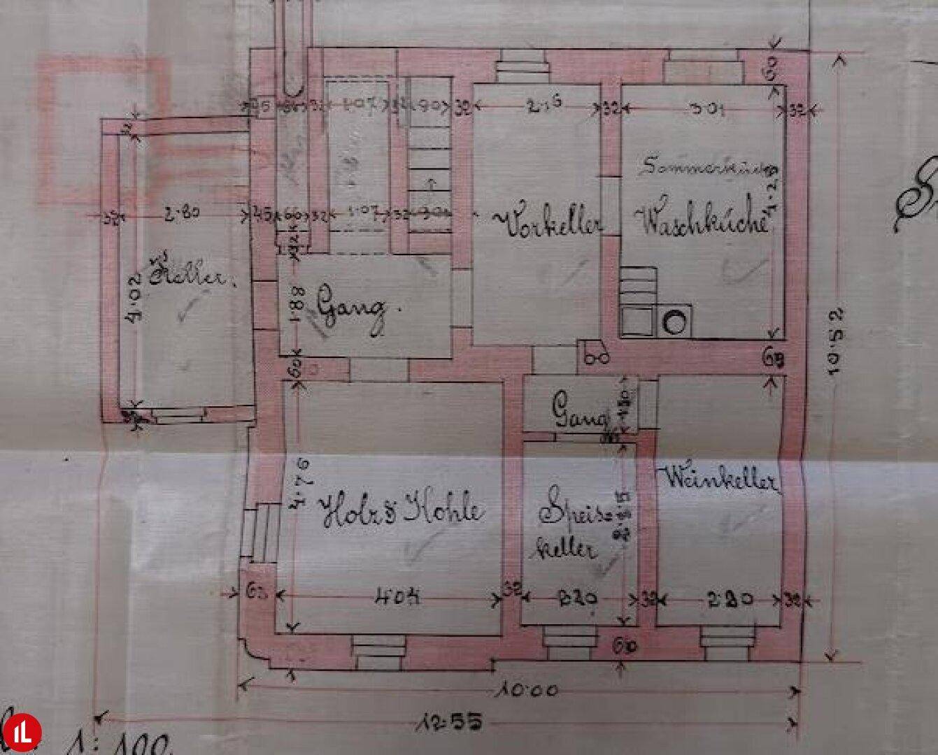 Historischer Kellergrundriss mit Weinkeller, Waschküche, Speisekammer und Lagerflächen.