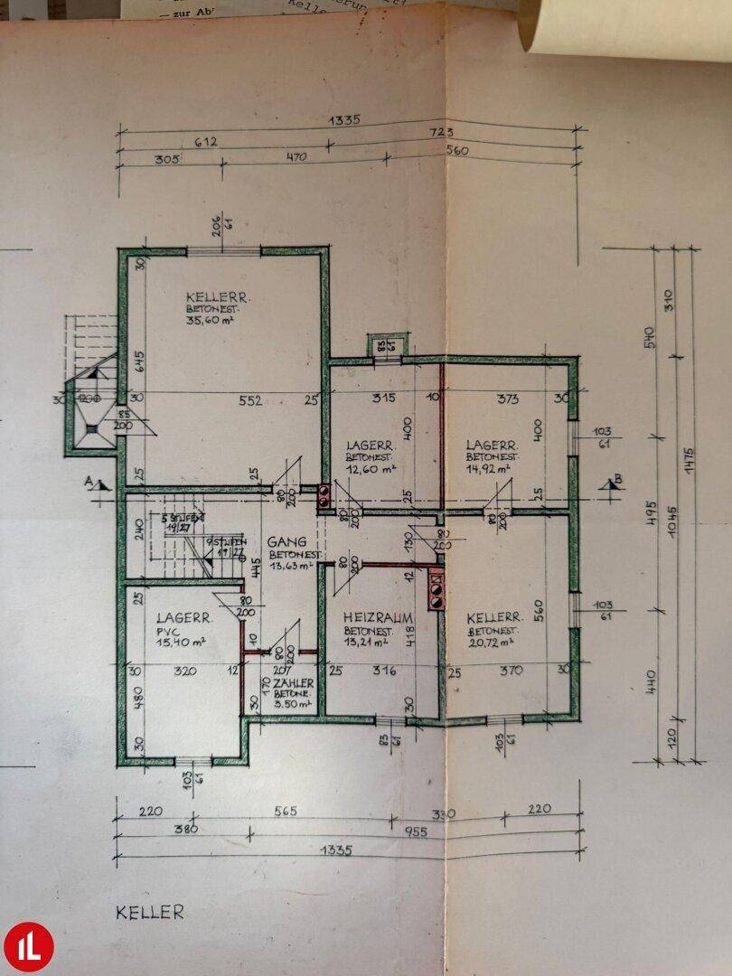 Grundriss des Kellers mit mehreren Lagerräumen und Heizraum.