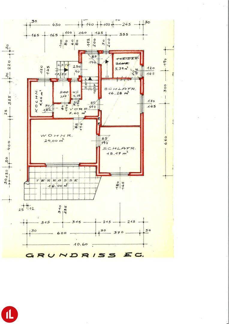 Grundriss des Erdgeschosses mit Wohnzimmer, Schlafzimmer und Terrasse.