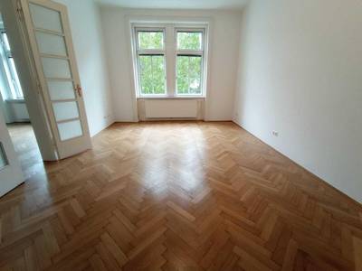 3-кімнатна квартира в старому будинку, 100 м², Simmering, Зіммерінг