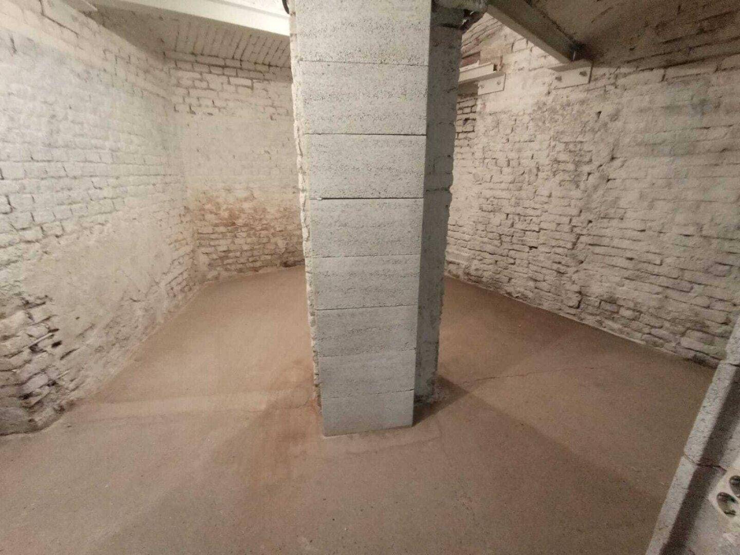 Sie haben keinen Platz, aber wir ein freies Lager gleich um die Ecke! - Widok 3