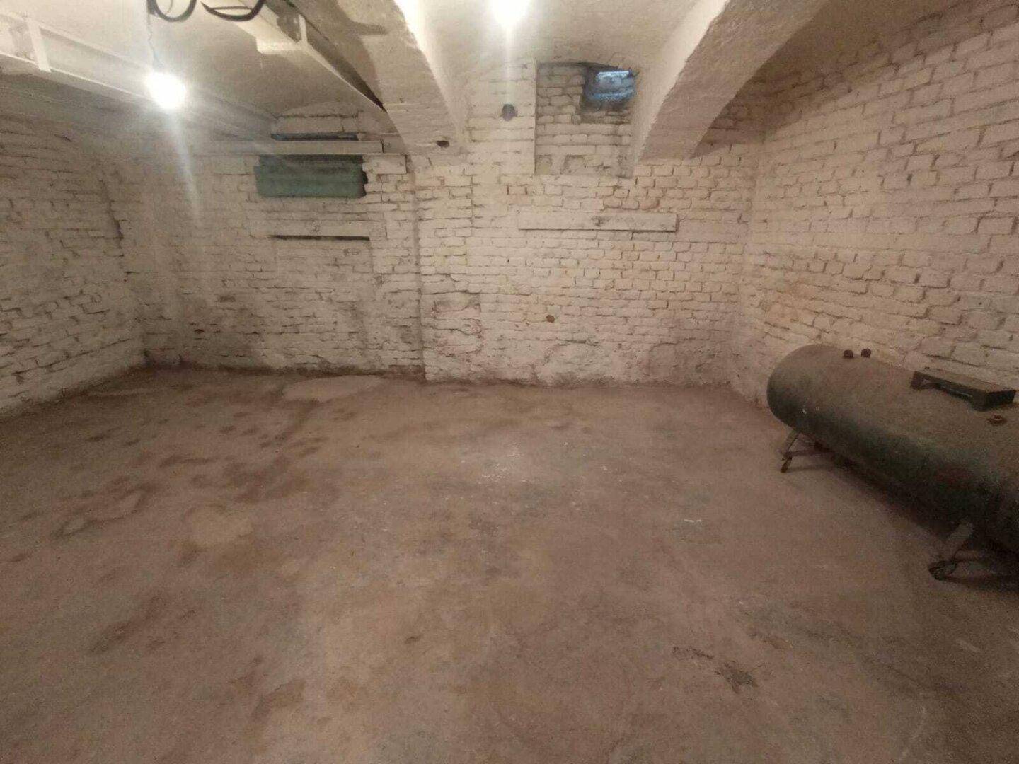 Sie haben keinen Platz, aber wir ein freies Lager gleich um die Ecke! - Widok 2