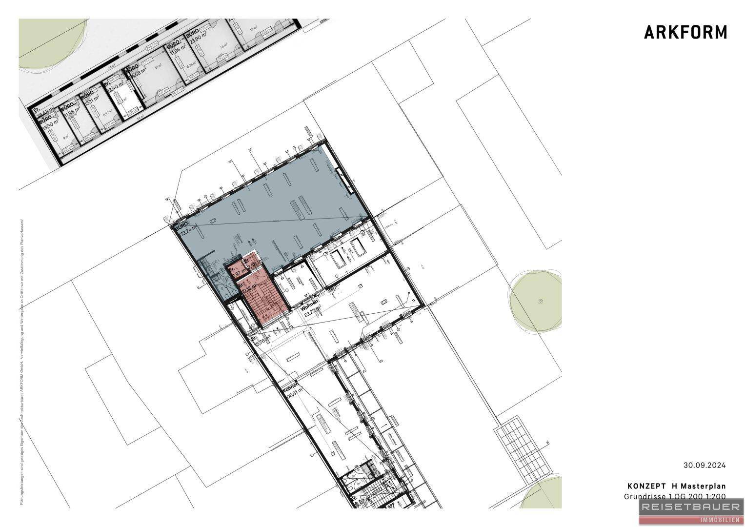 Detaillierter Grundriss des ersten Obergeschosses mit Raumaufteilung und angrenzenden Bereichen.