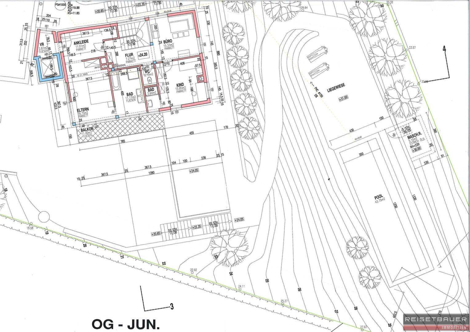 Grundriss des Obergeschosses mit Schlafzimmern, Bad, Büro und Balkon, ergänzt durch den Poolbereich.