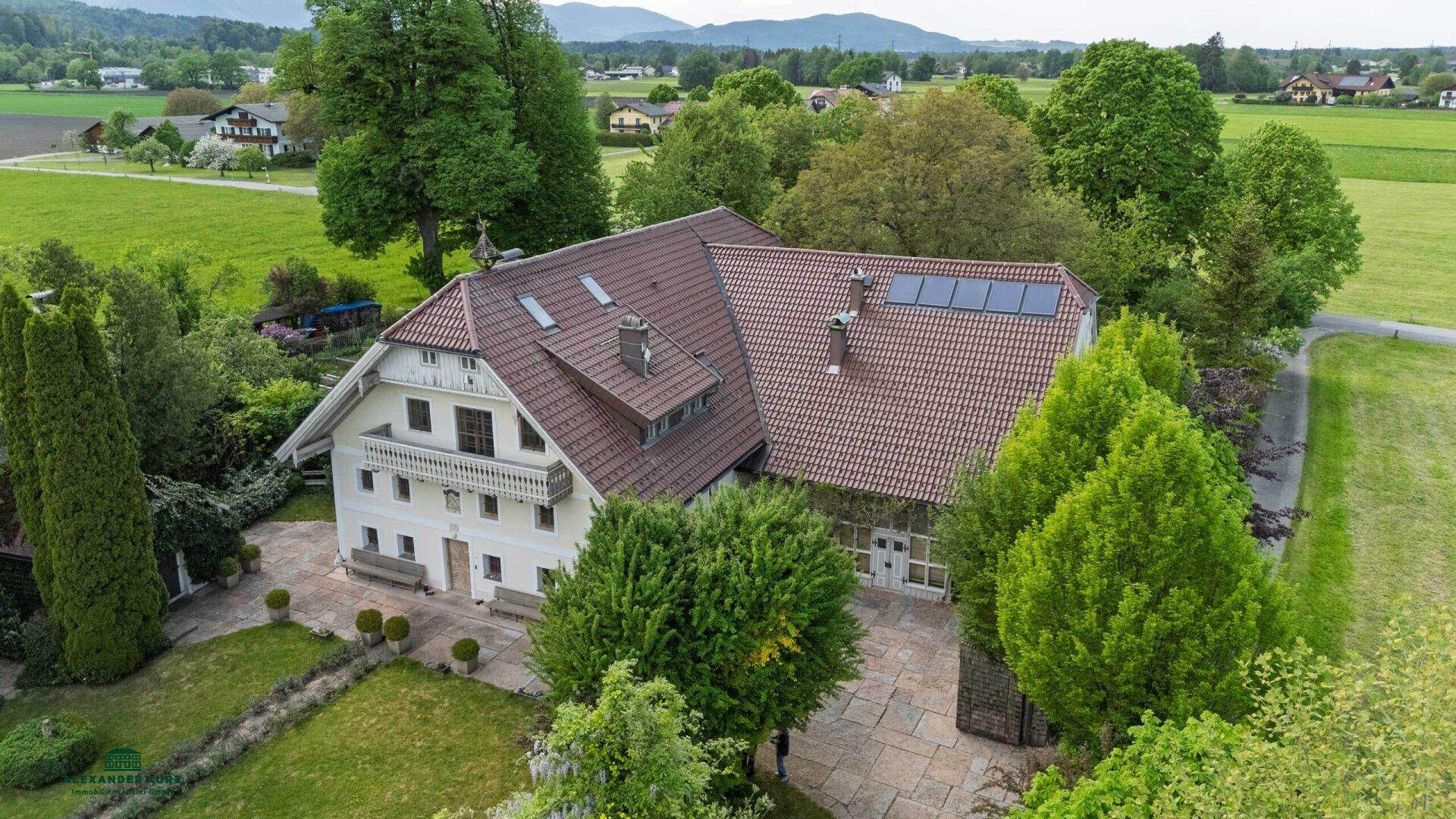 Historischer Landsitz im Süden der Stadt Salzburg - Mehr