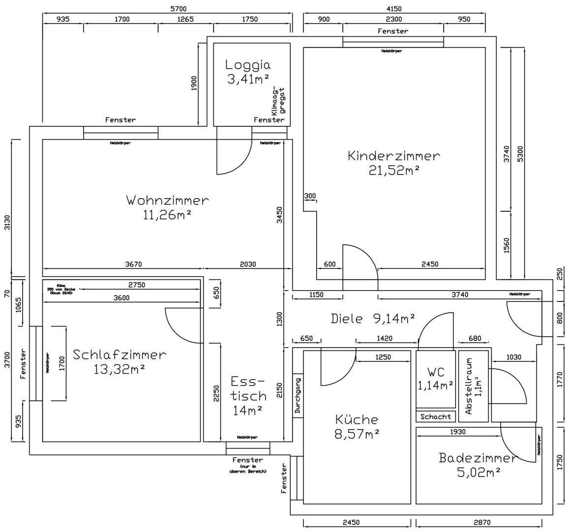 Detaillierter Grundriss einer Wohnung mit Wohnzimmer, Schlafzimmer, Kinderzimmer, Küche und Loggia.
